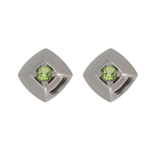 注目ブランド ピアス ペリドット プラチナ スタッズピアス シンプル