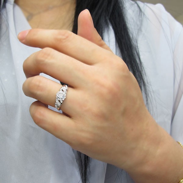 ロイヤルブルームーンストーン 取り巻き 婚約指輪 安い アンティーク エンゲージリング K10_画像3