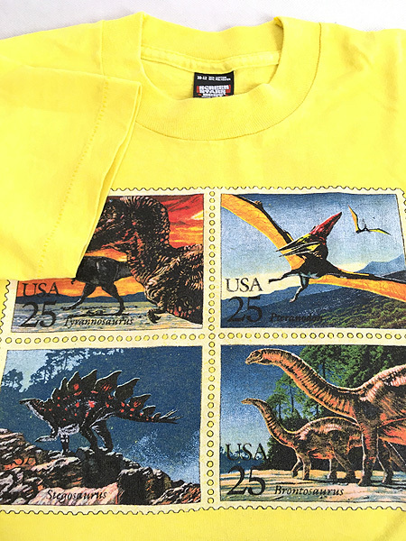 キッズ 古着 80s USA製 恐竜 4種連刷 切手 プリント Tシャツ 黄 6歳位 古着_画像4