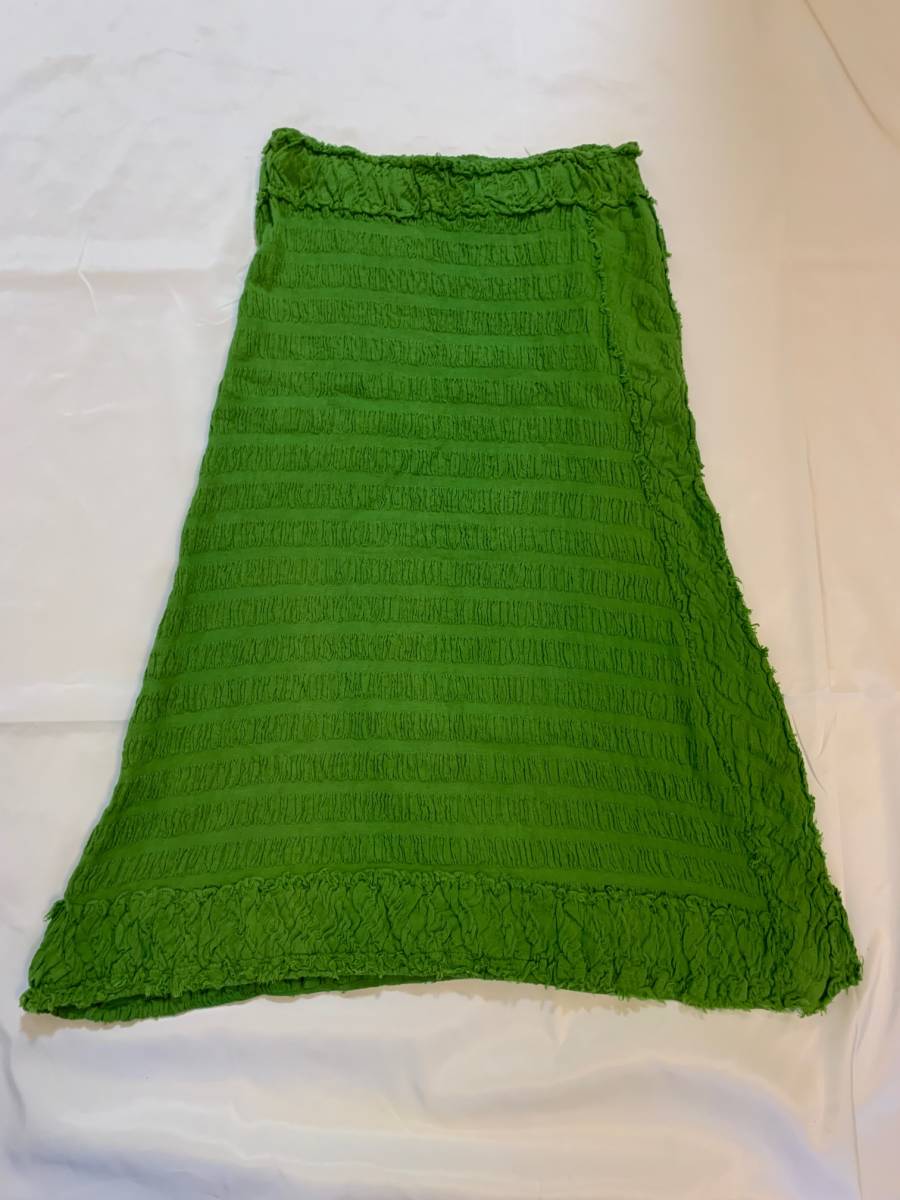 イッセイ ミヤケ　ISSEY MIYAKE 緑　グリーン　スカート　skirt PLEATS PLEASE プリーツプリーズ