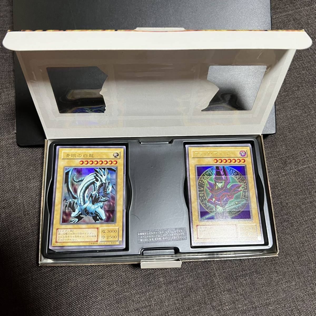 75【絶版】遊戯王 引退品 EX-R Box ビデオ・おまけカード付 75【絶版】遊戯王 引退品 EX-R Box ビデオ・おまけカード付