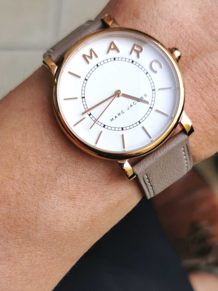 マークジェイコブス ふわっとナチュラルカラーが最強アクセントになるメンズ腕時計
