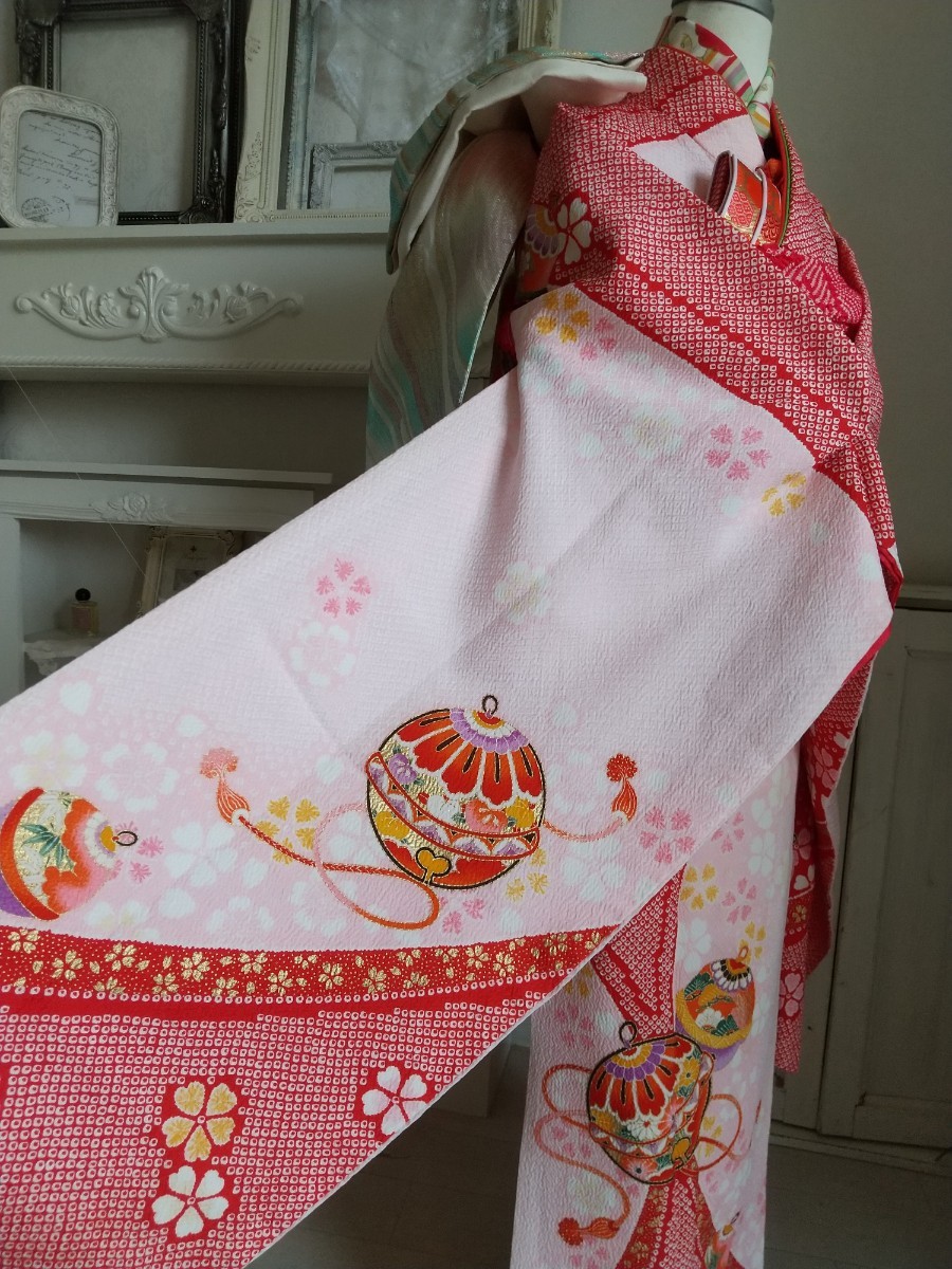 ピンクに赤の鹿の子模様の着物にキラキラだらり帯 | noonanwaste.com