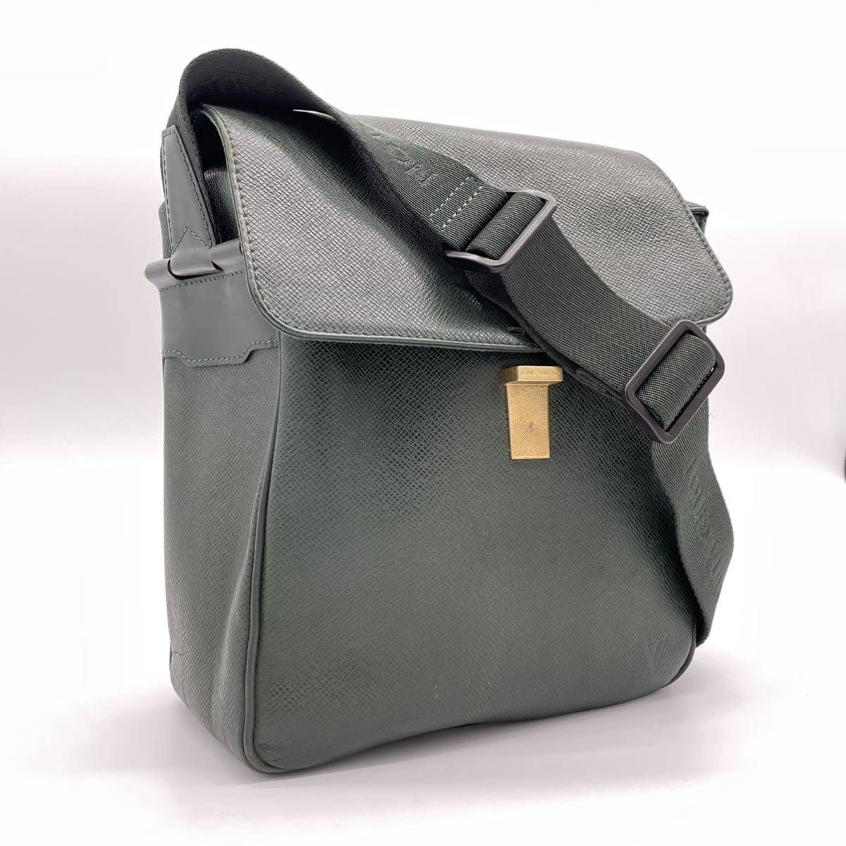 LOUIS VUITTON ルイヴィトン タイガ SP0092 M30824 ヤランガ