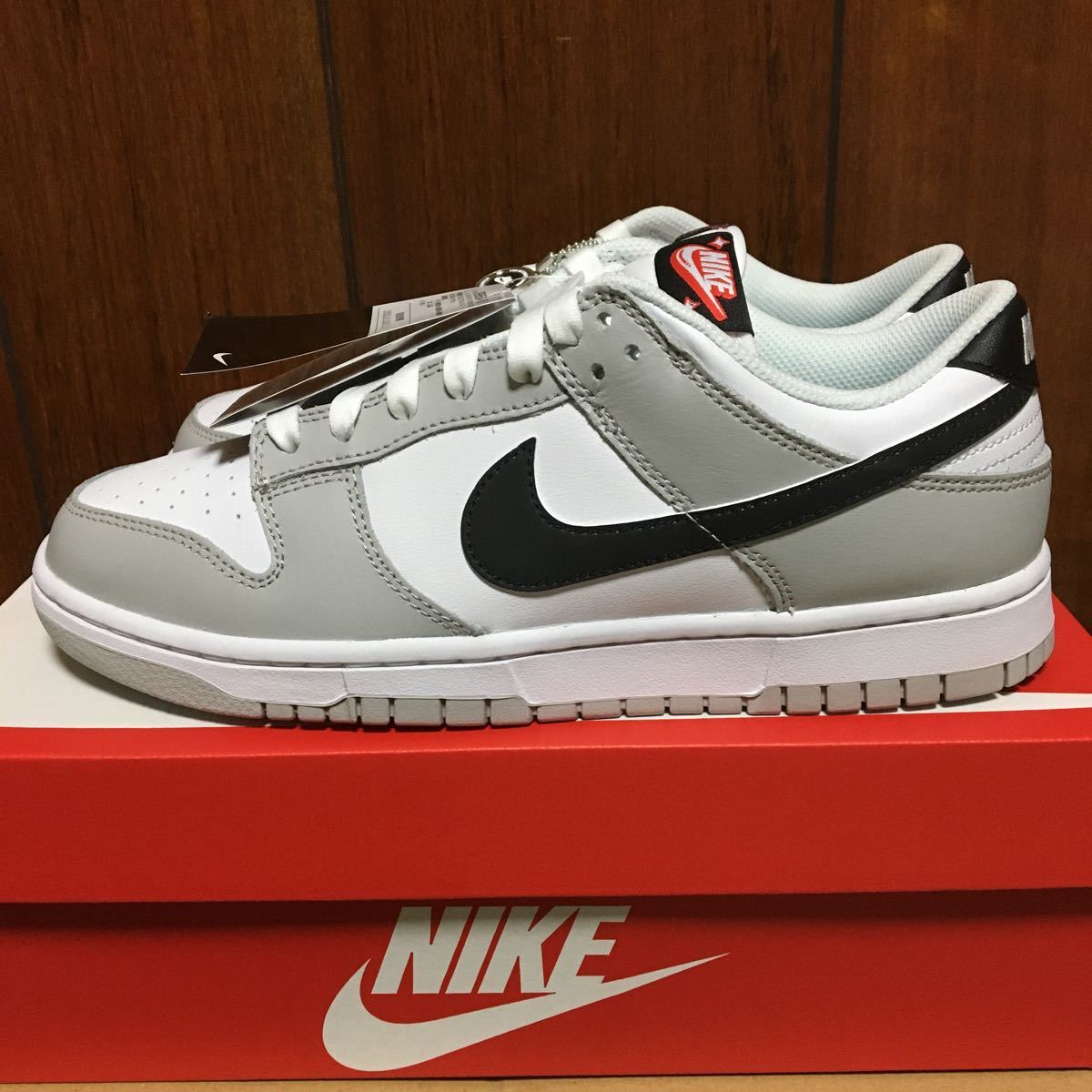 注目ブランドのギフト Nike Dunk Low SE Lottery ダンクロー