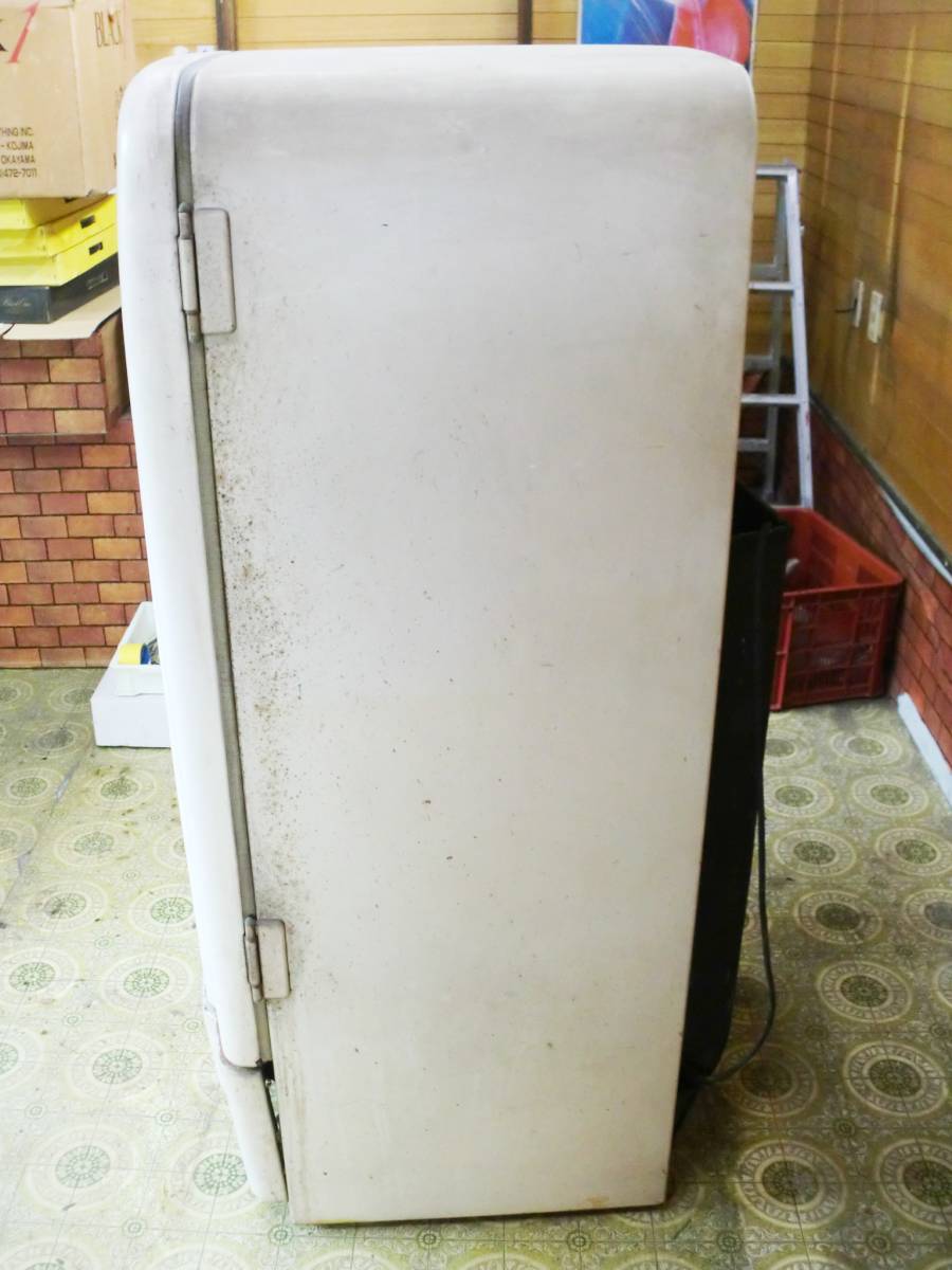 1950 period America Vintage refrigerator SEARS Colds pot Fukuoka from pickup hope present condition delivery store display and so on 