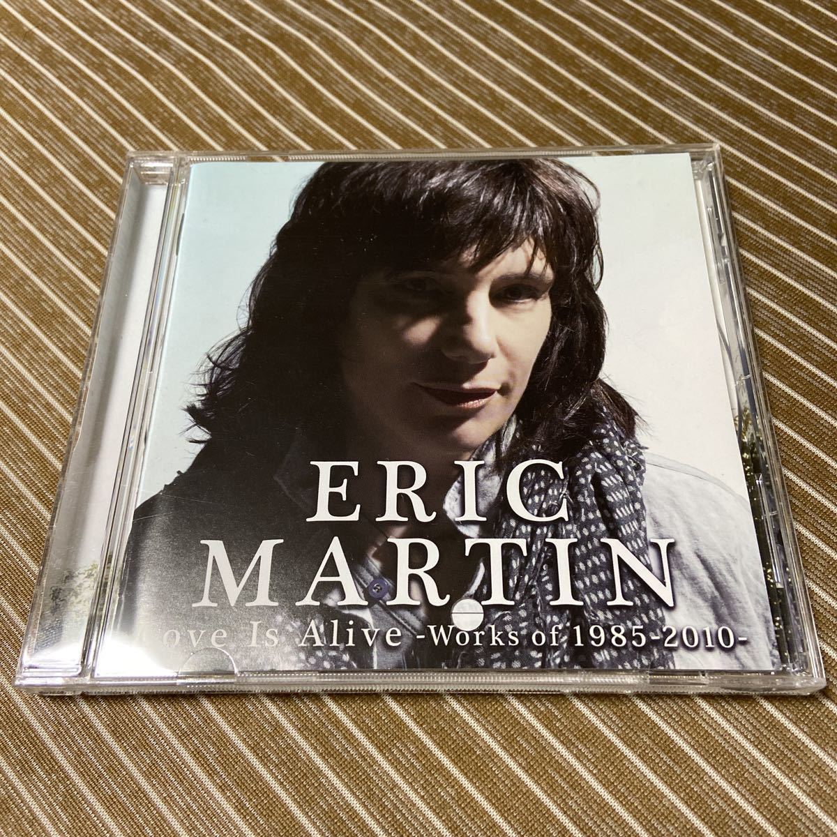 Eric Martin　「Love Is Alive　-Works pf 1985-2010-」　ベスト盤_画像1