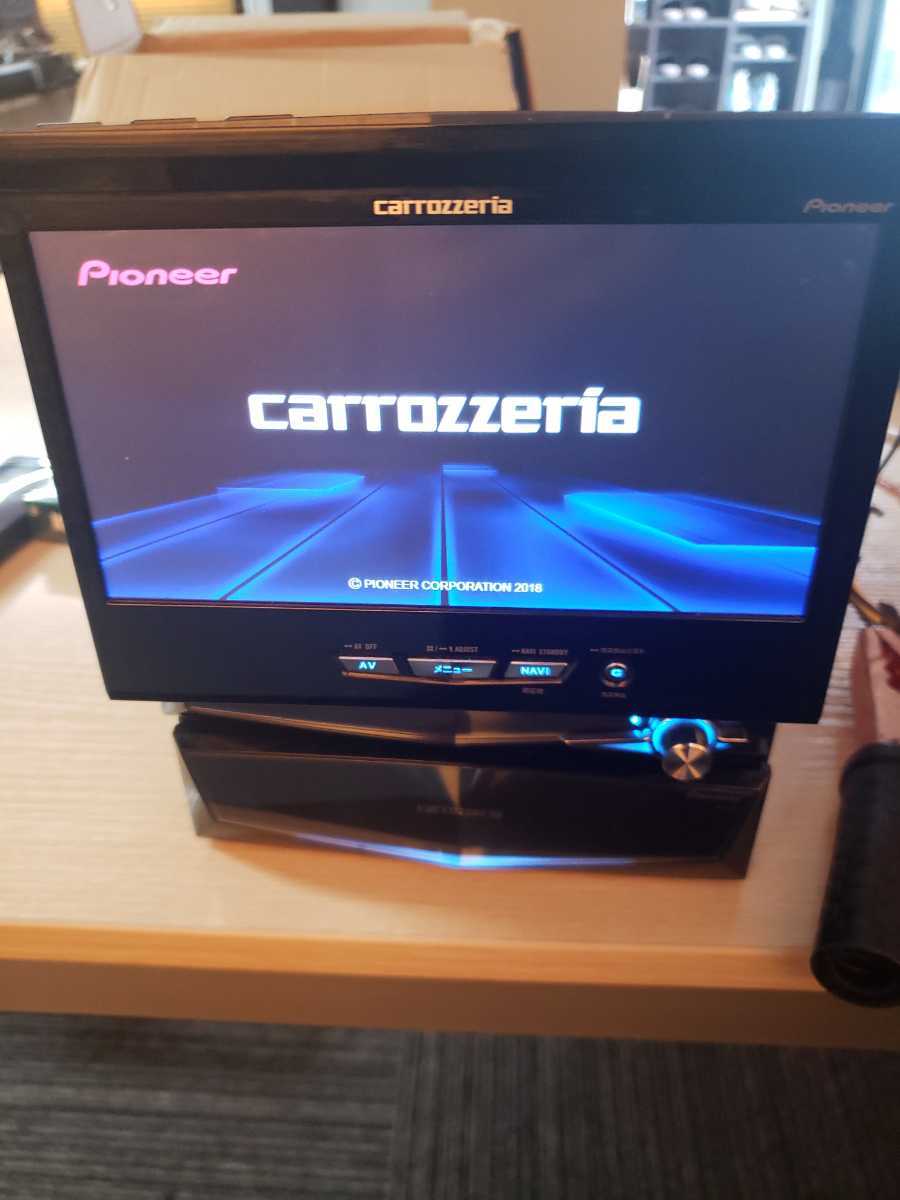 carrozzeria AVIC-VH0009 サイバーナビ ジ(ジャンク品) 通電確認済み