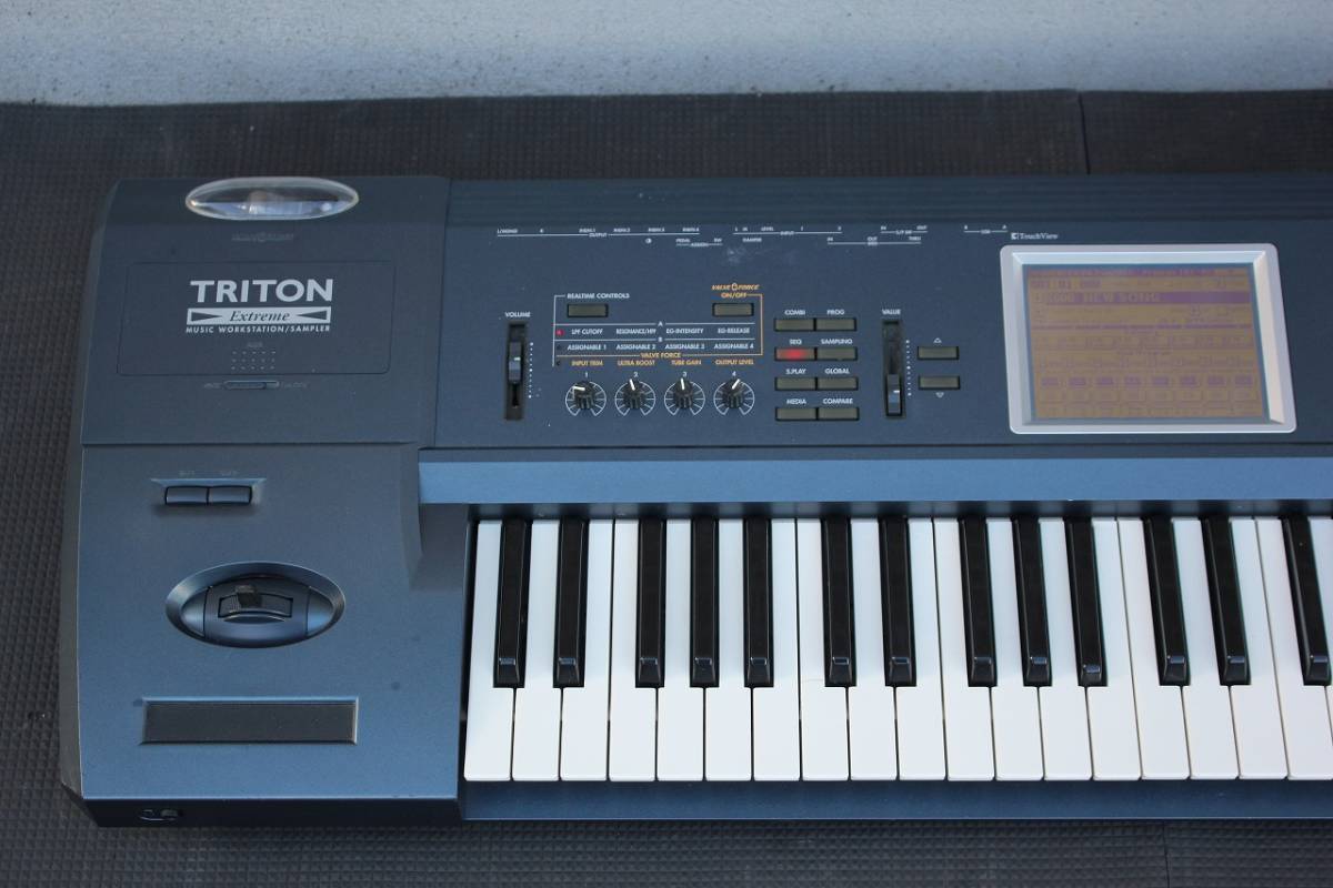 KORG コルグ シンセサイザー TRITON EXTREME TRITONEXT61 現状品 | www