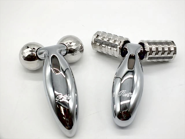 Refa Carat 2個セット コロコロローラー リファカラット 美品 美顔 送料無料 新品 リファカラット Refa Carat 2個セット コロコロローラー リファカラット 美品 美顔 送料無料 新品 リファカラット