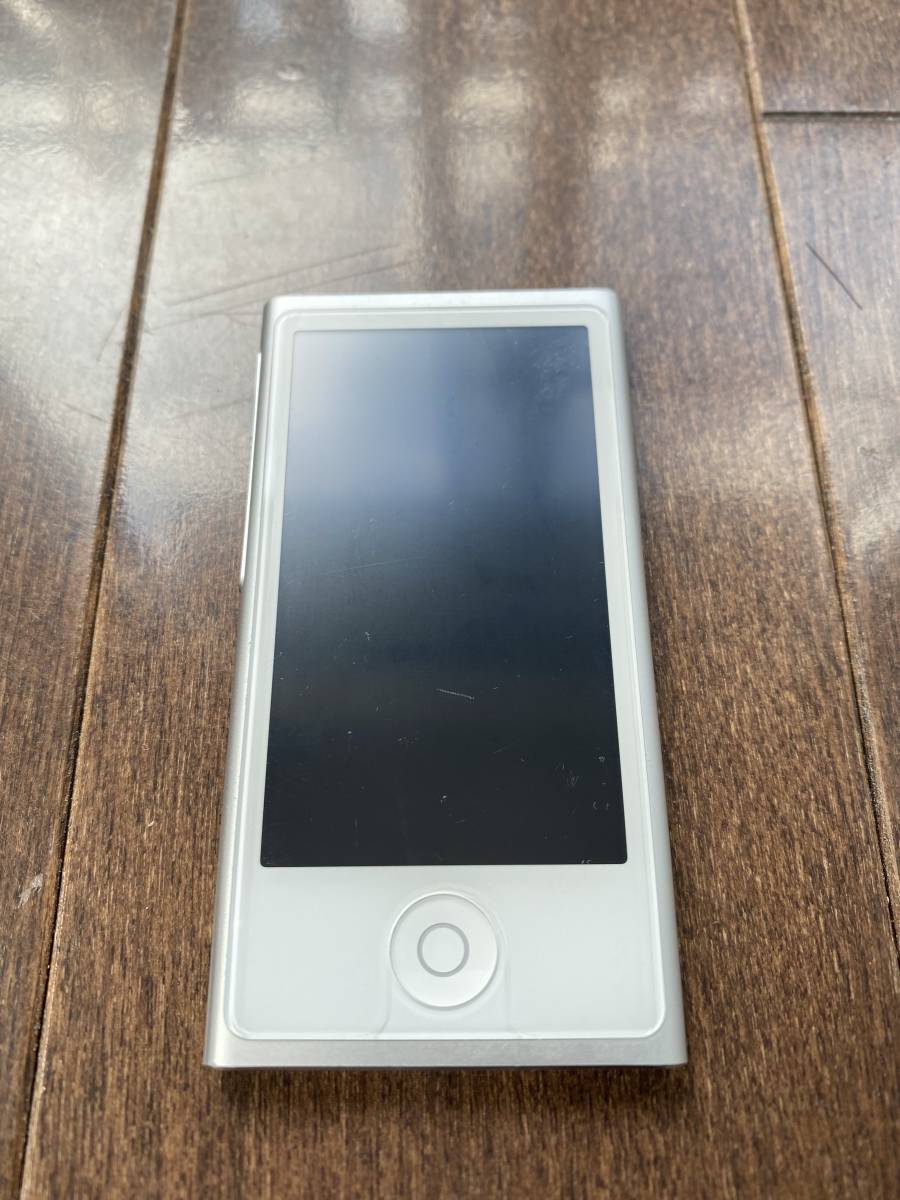 【ジャンク】Apple iPod nano A1446 (第7世代) シルバー_画像1