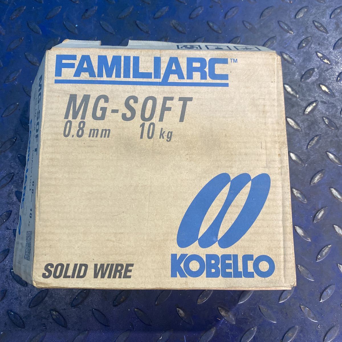 T328 神戸製鋼 KOBELCO コベルコ 溶接ワイヤー ソリッドワイヤー MG-SOFT 0.8mm 10kg_画像1