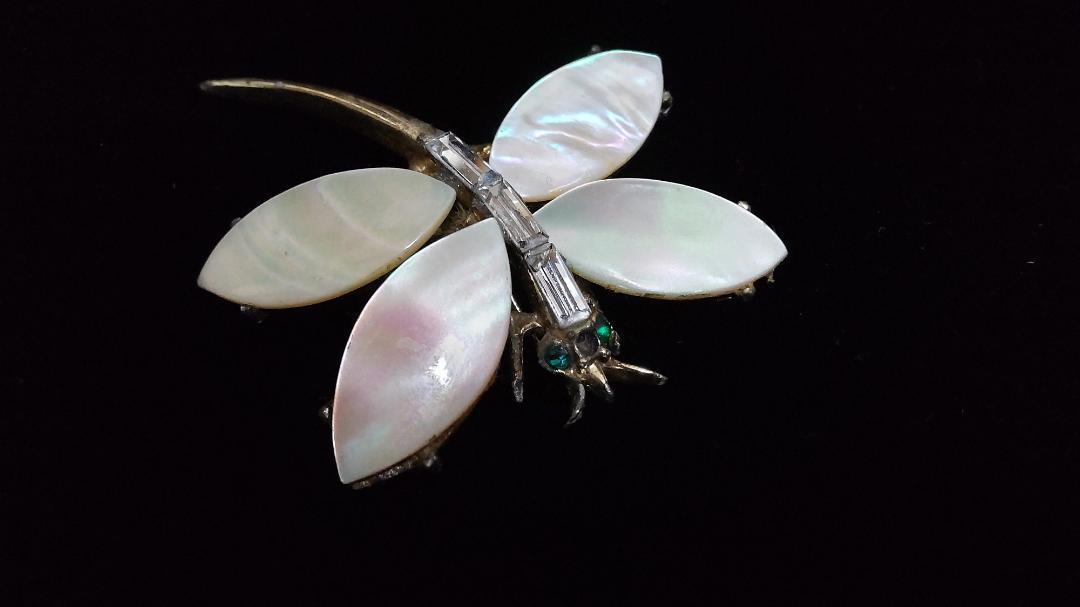 ヴィンテージ　螺鈿の蜻蛉のブローチ