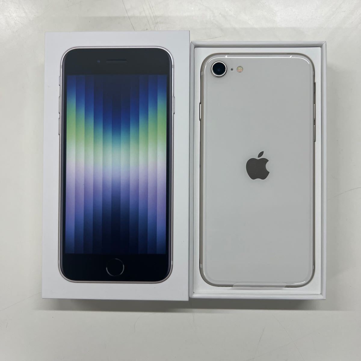 最終価格 iPhone SE3 第3世代 128GB SIMフリー スターライト(白) 延長