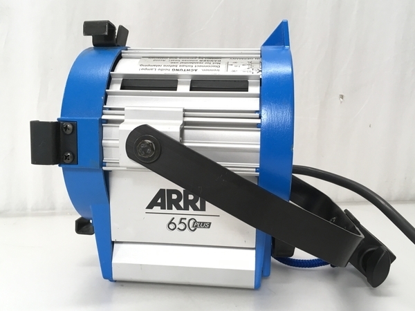 ☆実用美品☆ARRI アリ 650 PLUS タングステンフレネルライト☆1021