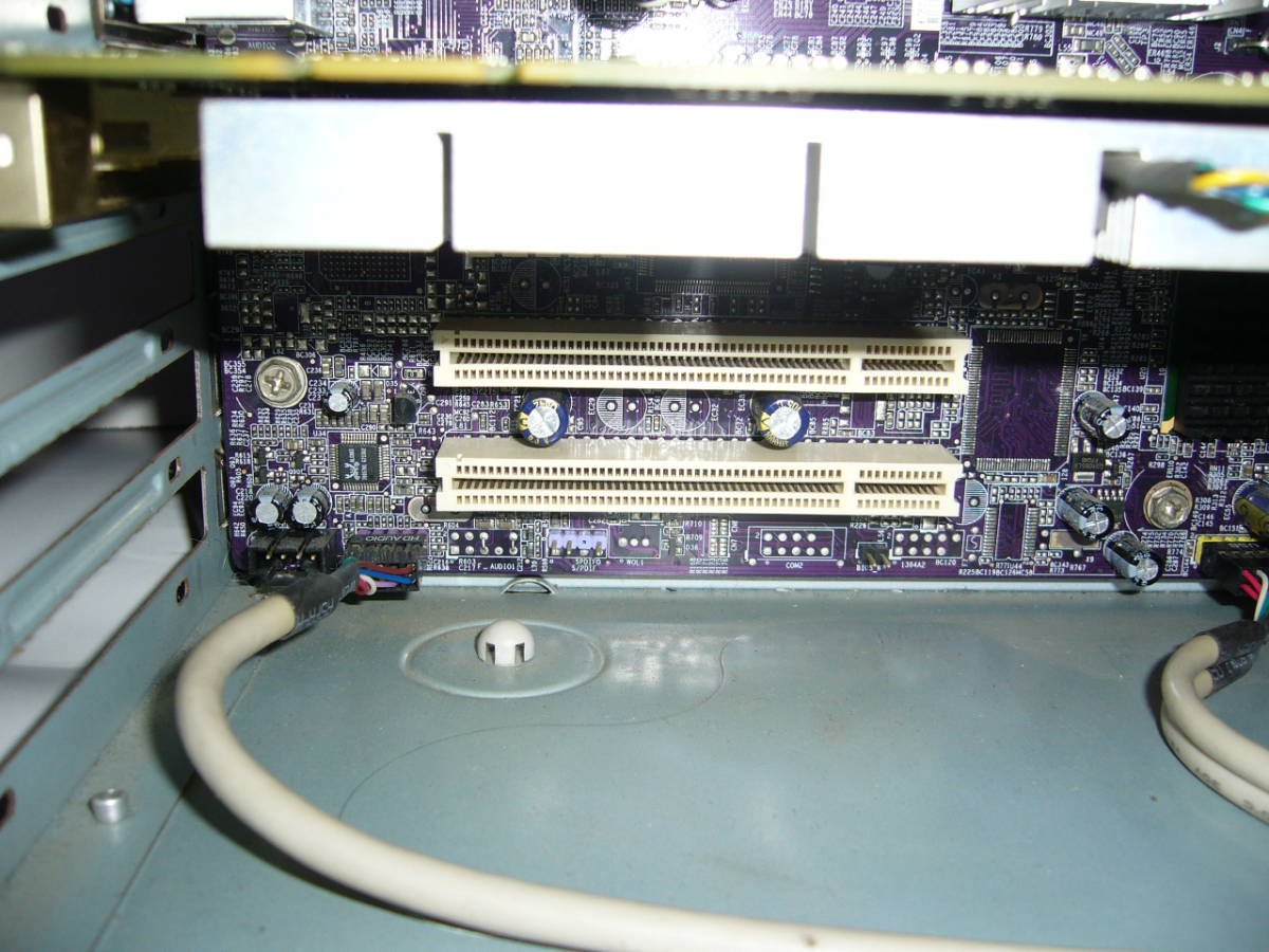 自作・945G-M3・Core2Duo・E4300・1.80GHz・2GB×2・HDD250GB・GeForce9600GT512MB・電源350W・ケースDiginnos・DVD-R・ジャンク_画像10