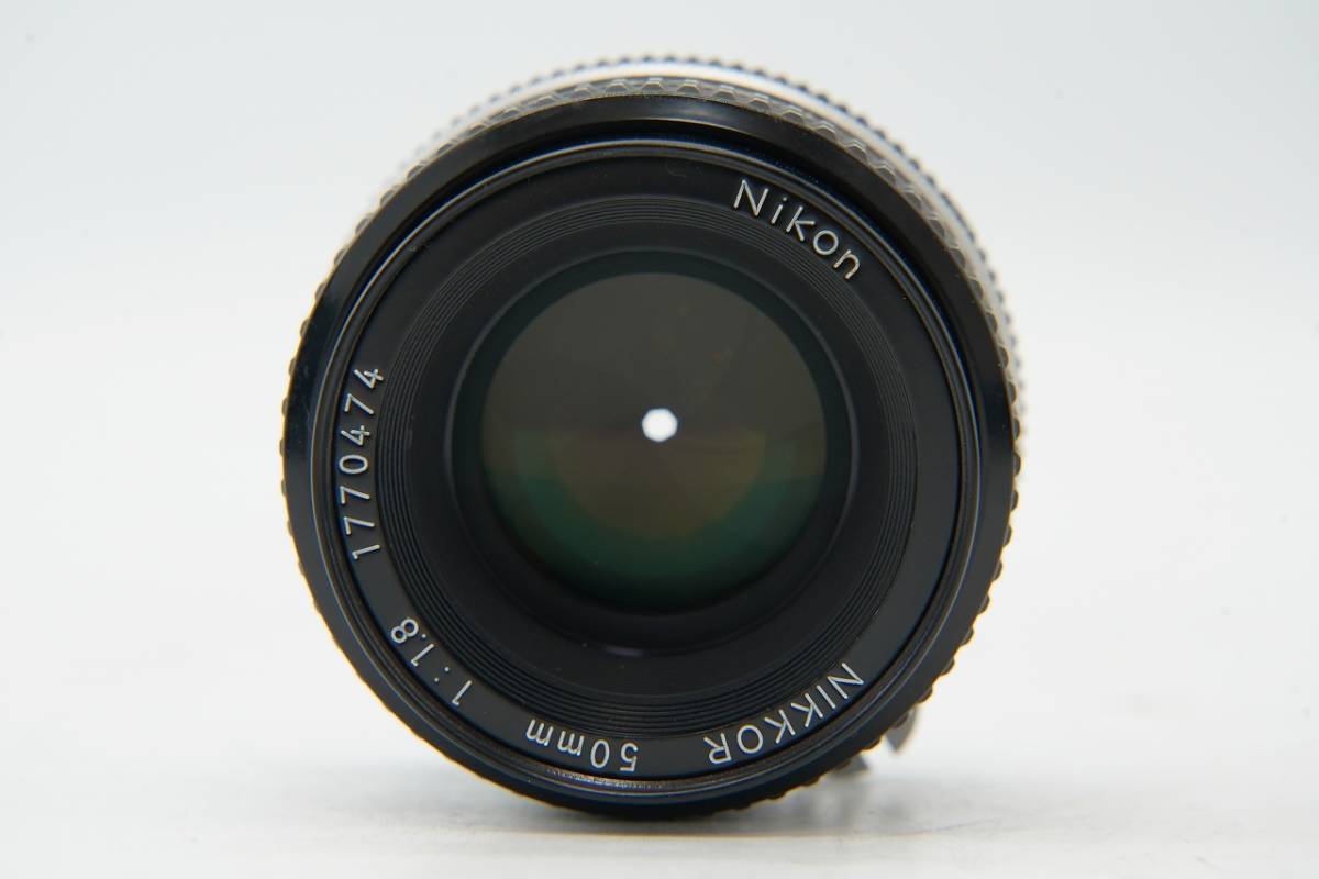 【 良品 】 ニコン NIKON Ai NIKKOR 50mm f1.8　 ＭＦ　レンズ #4988_画像3