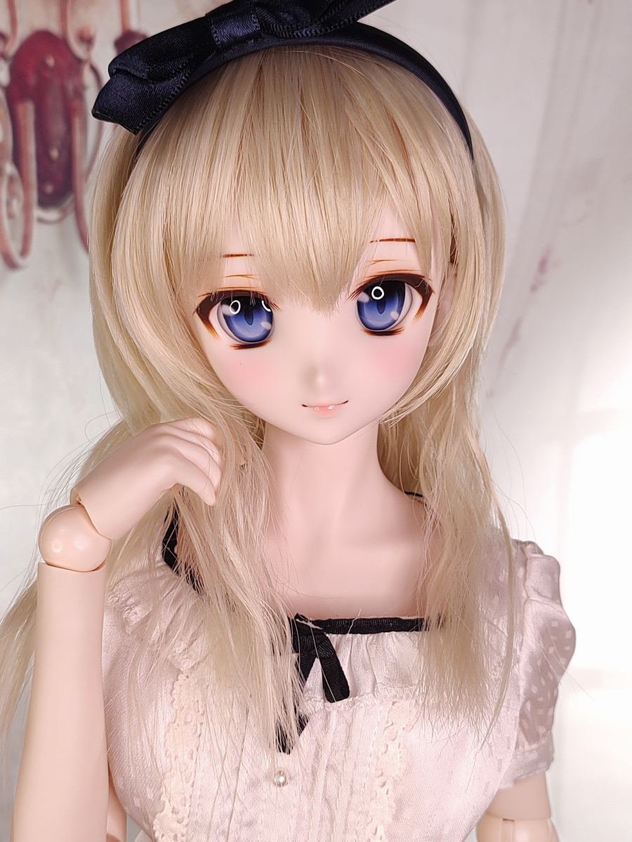 DDH-06 セミホワイト肌 カスタムヘッド レジンアイ ドルフィードリーム