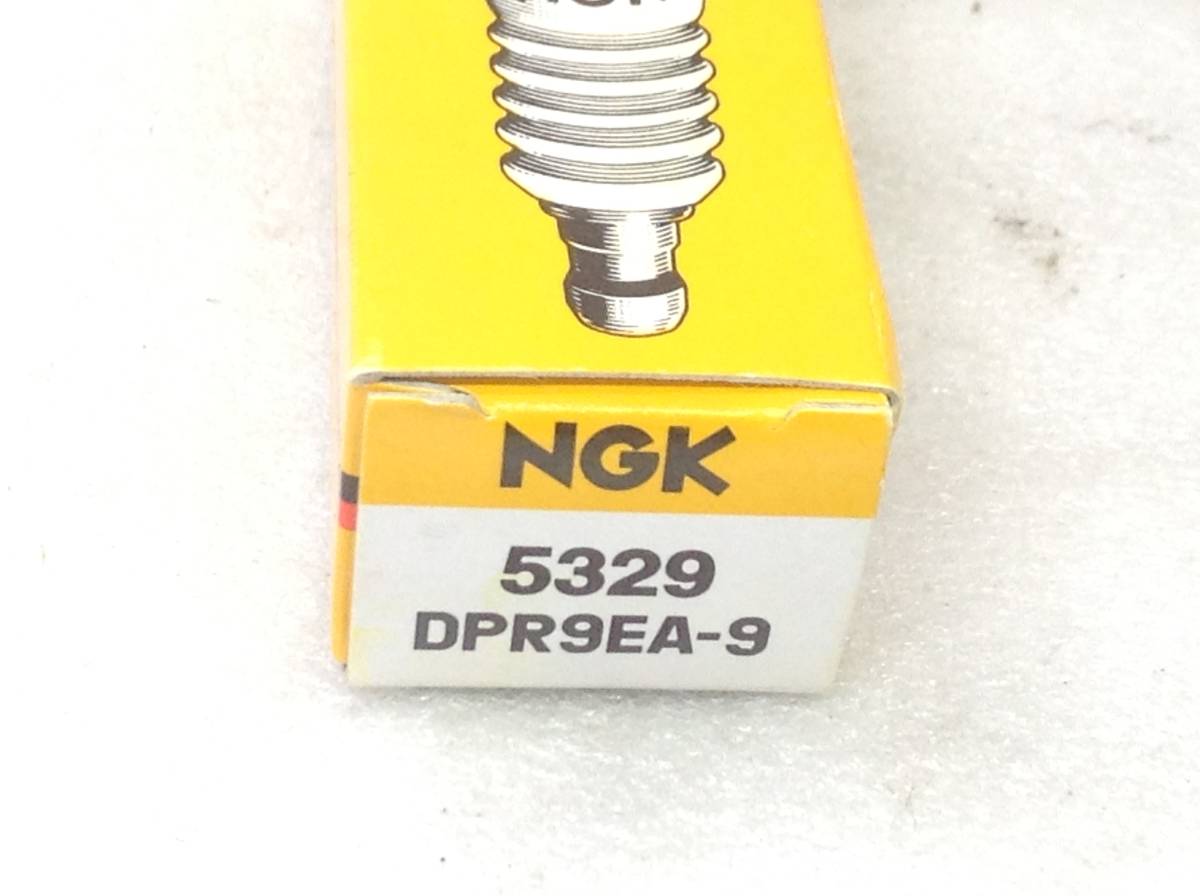 BB-2264　NGK　5329　DPR9EA-9　スパークプラグ　未使用　即決品　　　　　_画像2
