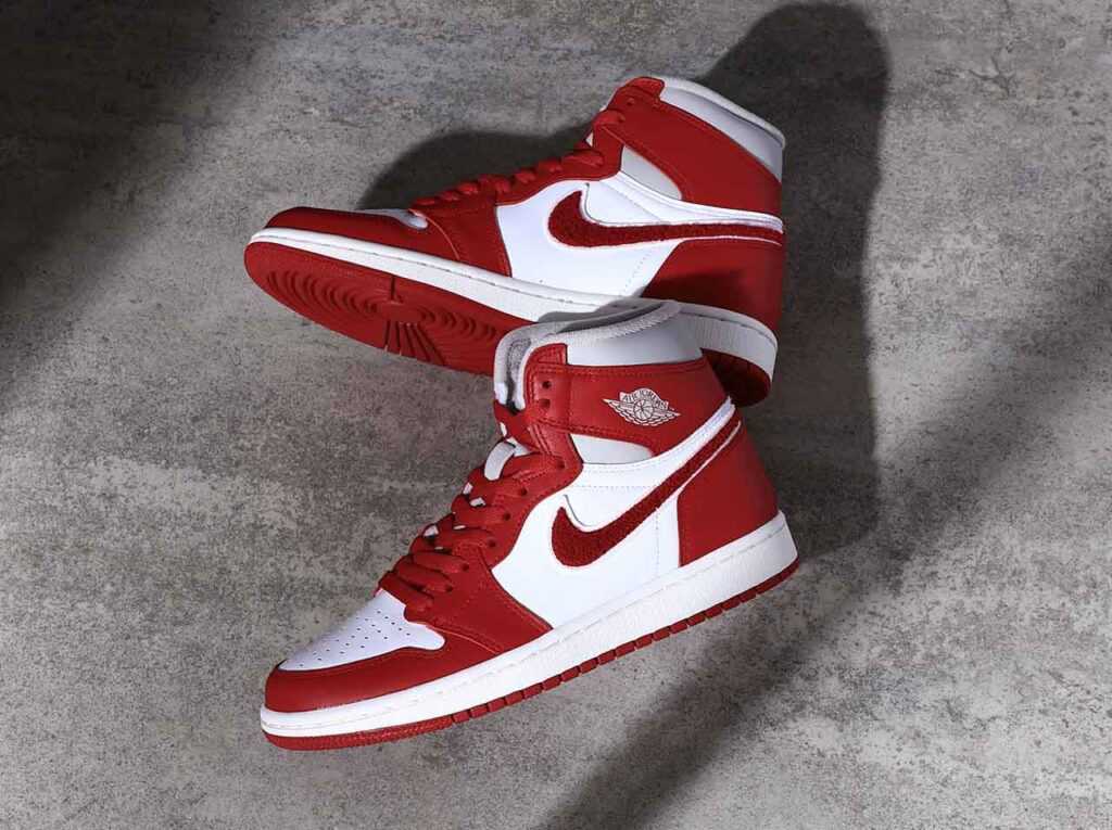 【新品未使用/28cm/us.11】Nike WMNS Air Jordan 1 High OG Varsity Red/Chenille//Jordan sb force atmos AIRMAX dunk acg 2 4 90 95 97_画像7