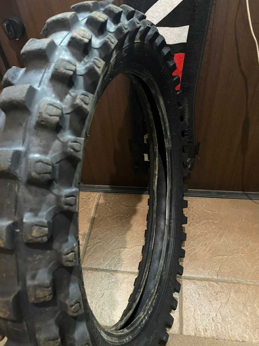 中古MCタイヤ 2021年製造 DUNLOP GEOMAX MX33 110/90-19 ダンロップ ジオマックス 110 90 19 2221 M1904_画像4