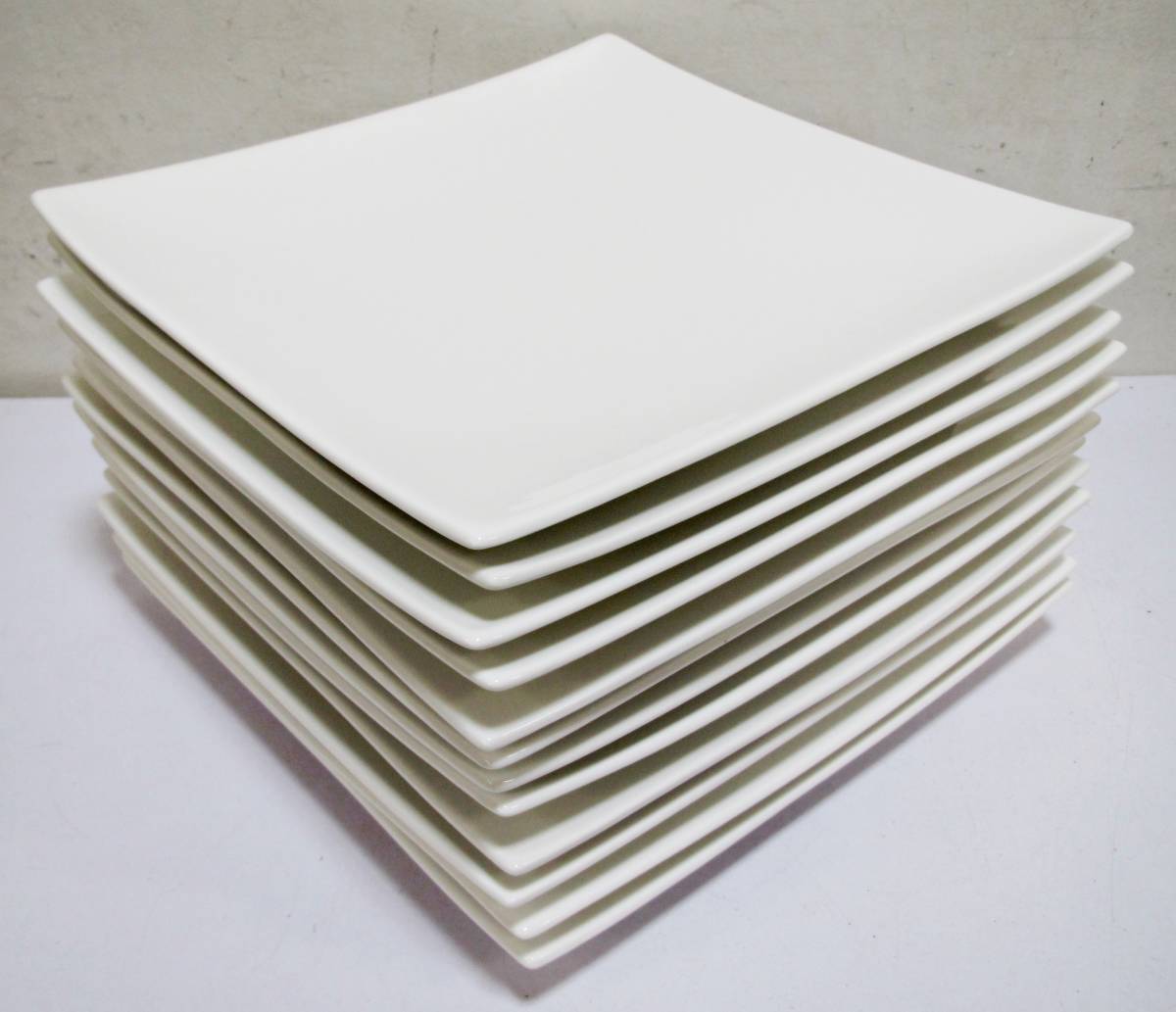 スクエアプレート　食器　白　ホワイト　12枚セット　28×28㎝　皿　角皿　大皿　陶器　シンプル　テーブルウェア_画像1
