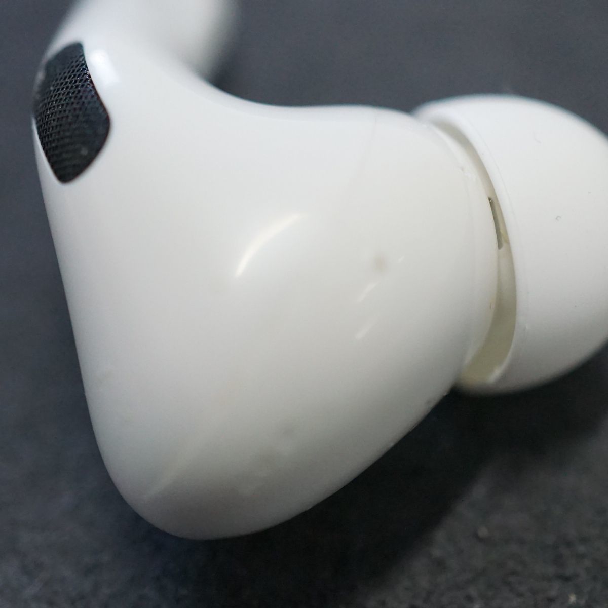 V7261 Apple AirPods Pro エアーポッズ プロ 左イヤホンのみ USED品 L 片耳 左耳 A2084 MWP22J/A 完動品 安心保証 即日発送 K_画像5