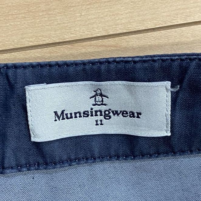 人気！ Munsingwear マンシングウェア ハーフパンツ ボトムス ネイビー系 11サイズ レディース ゴルフウェア ○ 新規×（A57）_画像5