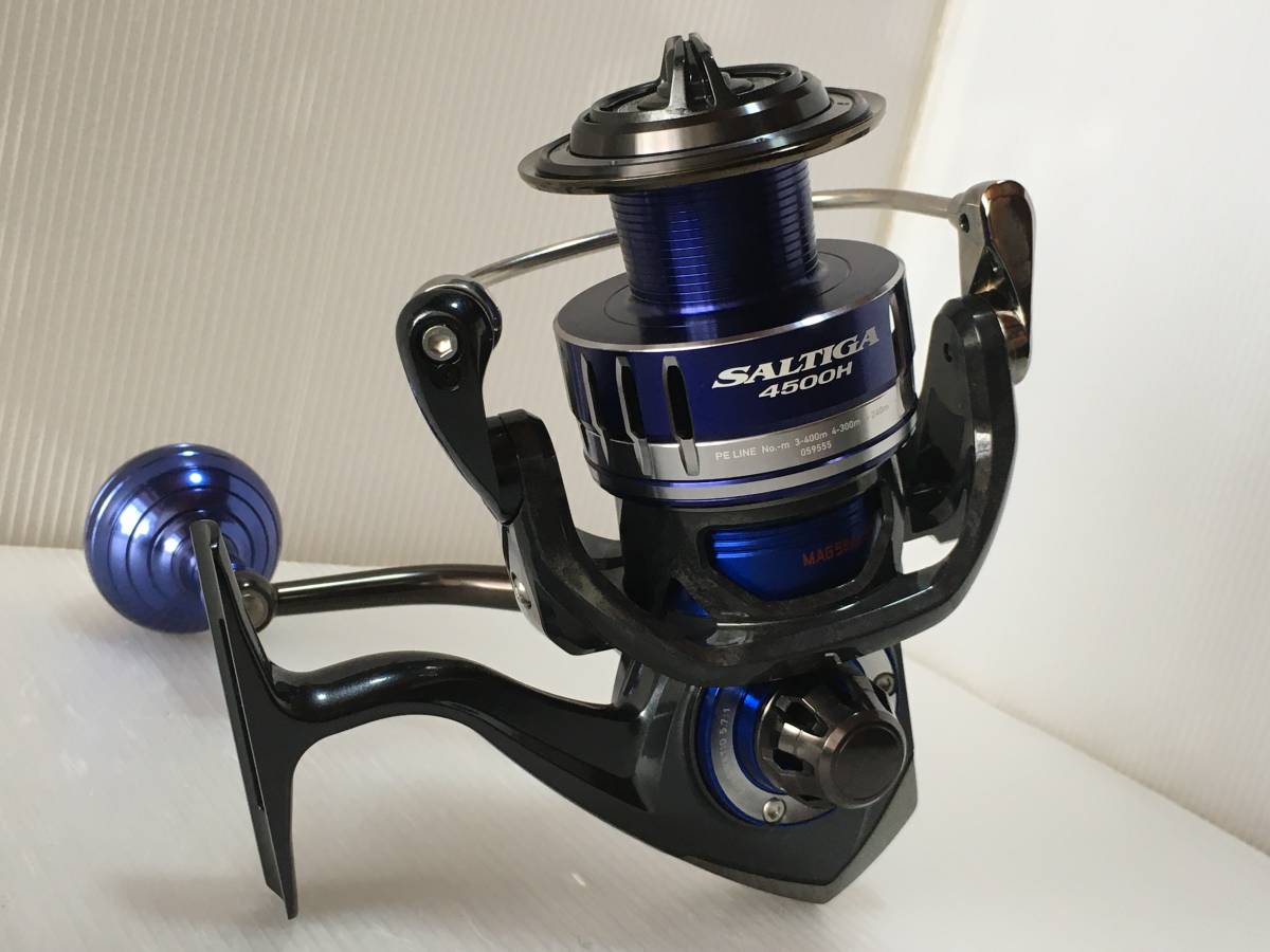ダイワ 15 ソルティガ 4500H 1回使用美品 SALTIGA | trentino.edu.pe