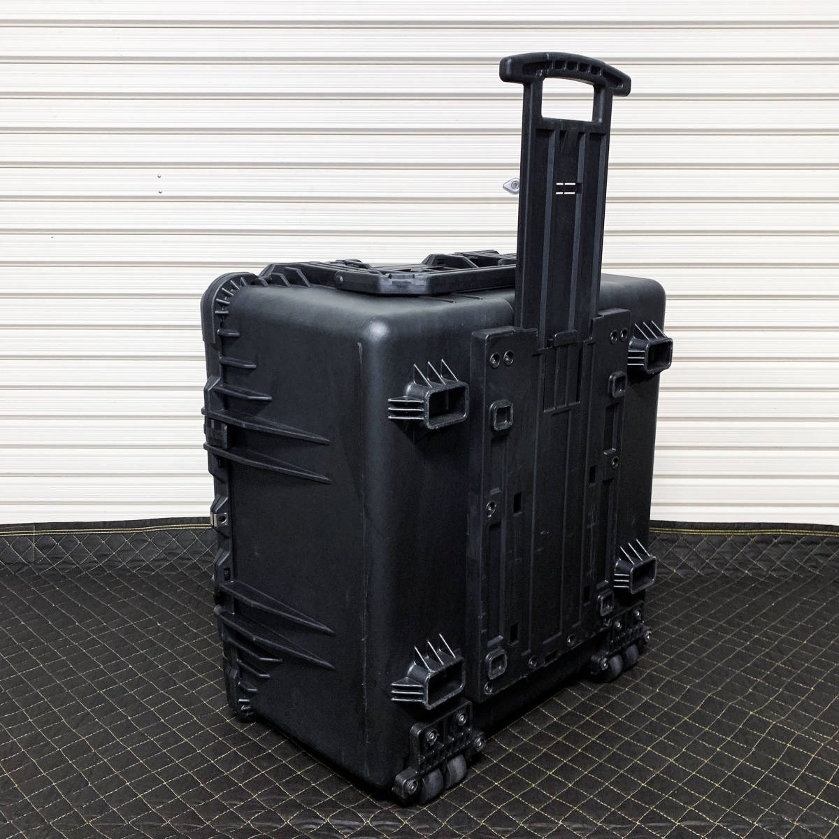 ☆美品☆PELICAN CASE ペリカンプロテクターケース 1640 ☆お買い得