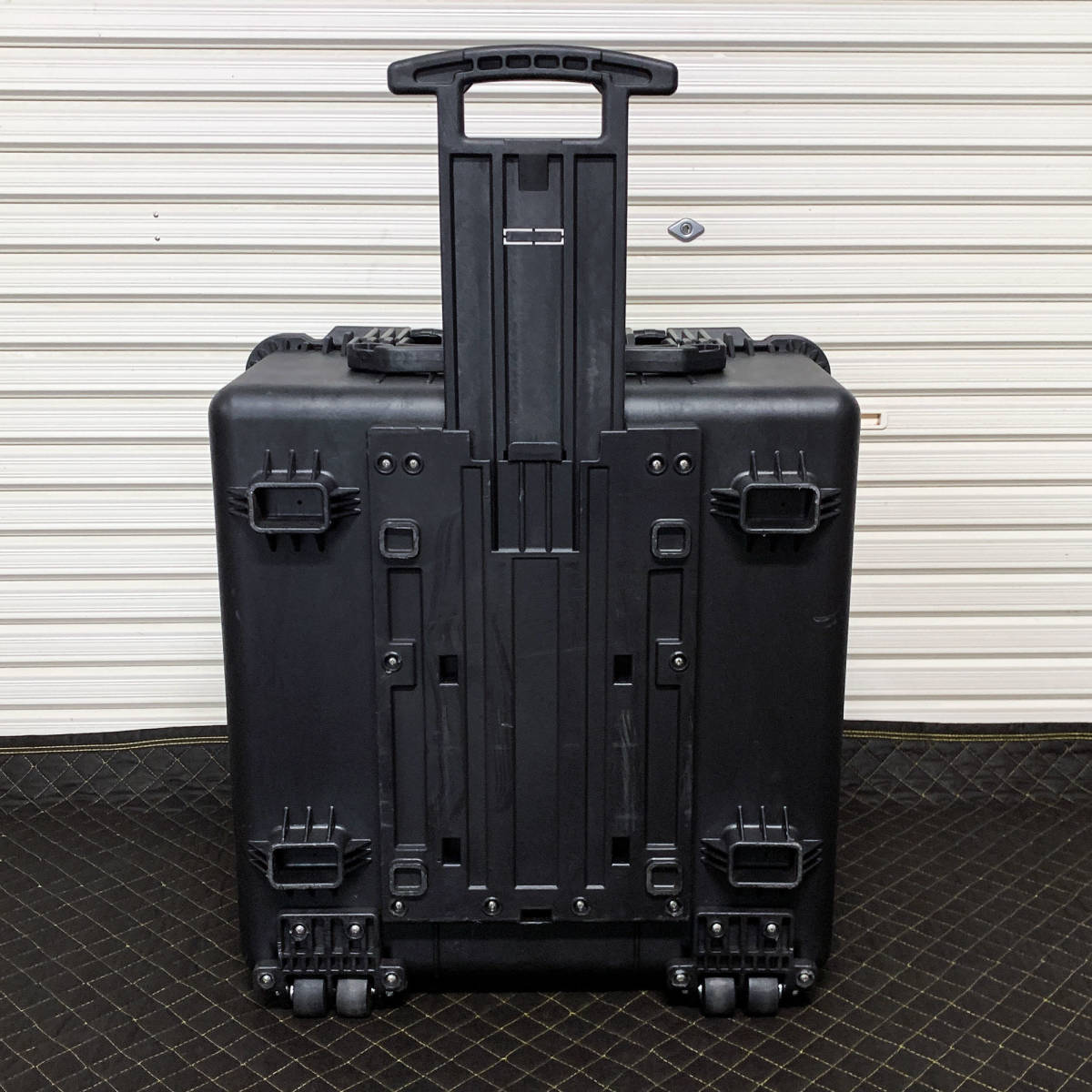 ☆美品☆PELICAN CASE ペリカンプロテクターケース 1640 ☆お買い得