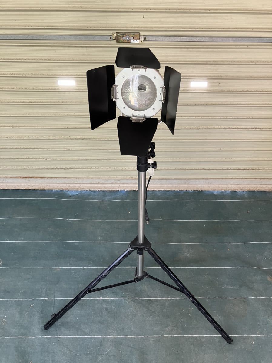 ★LPL VIDEO LIGHT 1500 スタンド付き ★_画像4