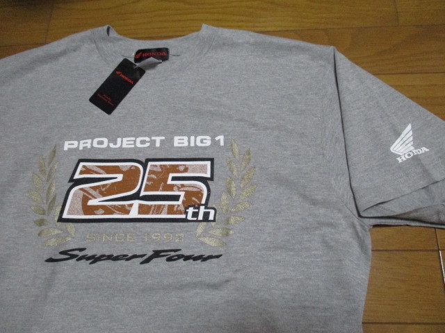 激レア！　新品　25周年　HONDA　スーパーフォア　バイク　Tシャツ　Lサイズ　グレー　ホンダ　CB　デカロゴ　_画像1