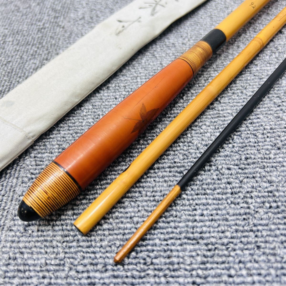 220805-7】ヘラ竿 竹 名匠 五郎 紅葉握り 9.2尺 220805-7】ヘラ竿 竹 名匠 五郎 紅葉握り 9.2尺