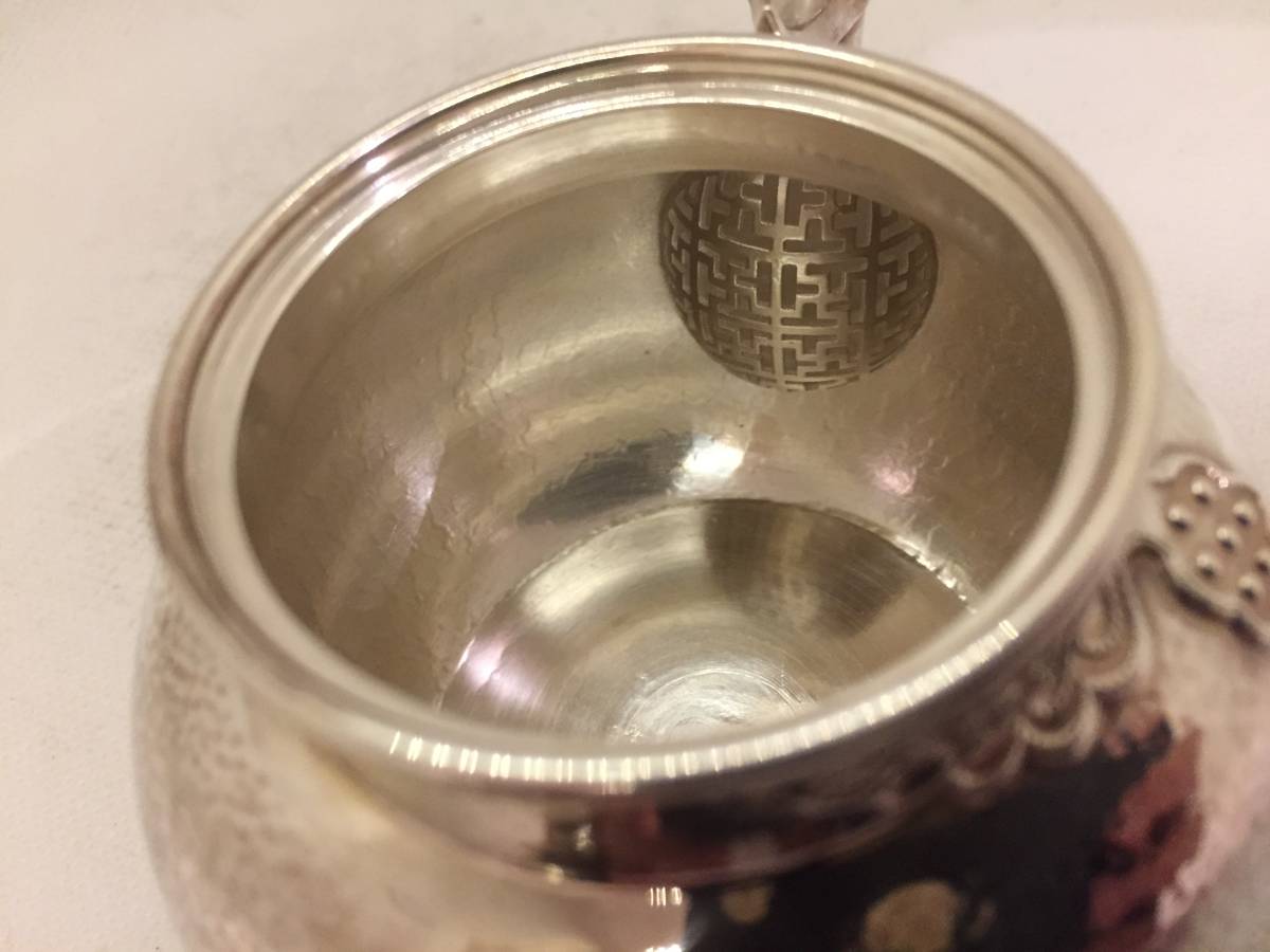 純銀製 光南 獣口急須 唐木手 銀瓶 煎茶道具箱付 純銀製 光南 獣口急須 唐木手 銀瓶 煎茶道具箱付