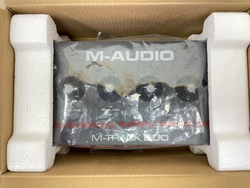 T288 美品中古 送料無料 M-AUDIO エムオーディオ M-TRACK DUO 2チャンネル USB オーディオインターフェース ファンタム電源搭載_画像3