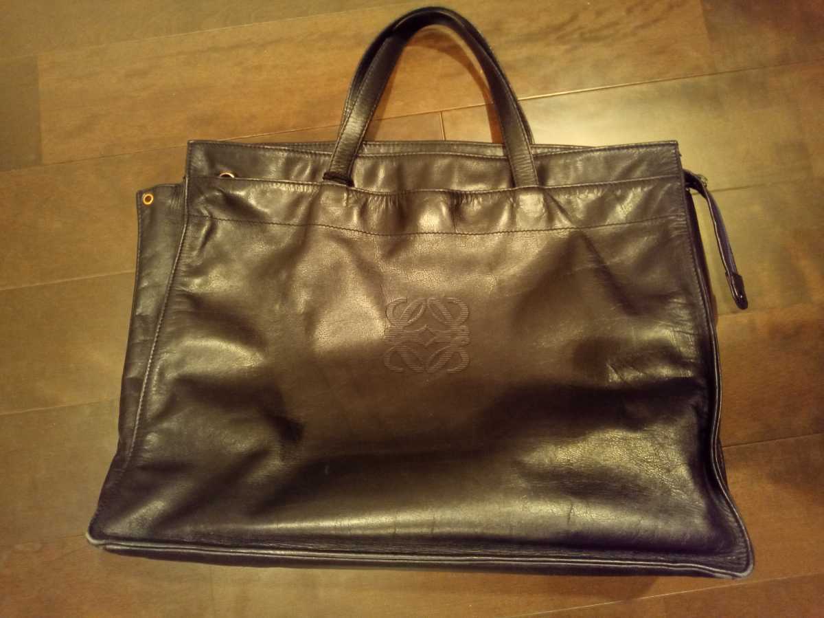 魅了 【LOEWE】ロエベラムスキンレザーアナグラムビジネスバック