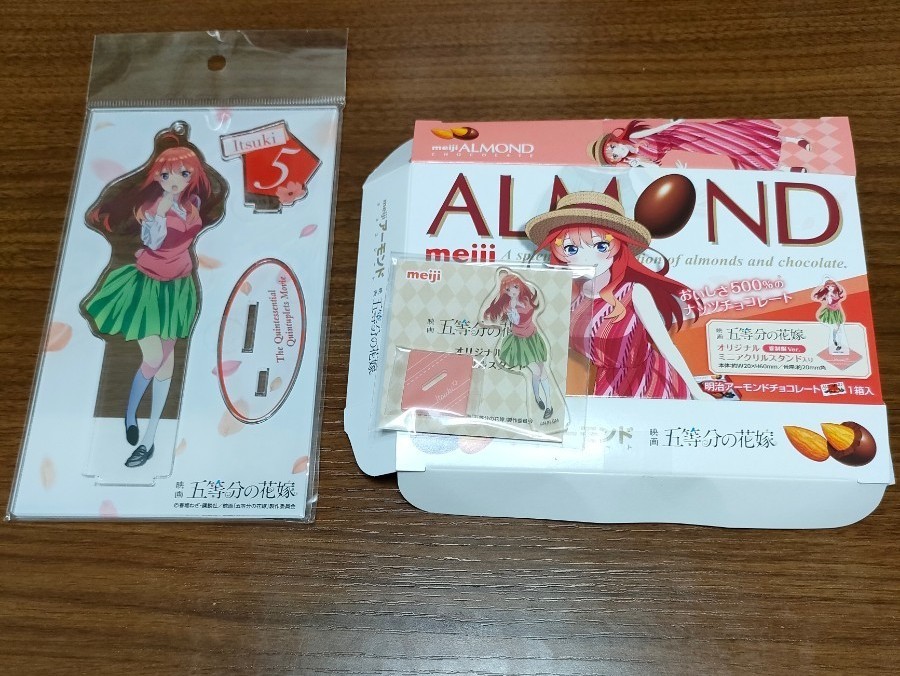 映画 五等分の花嫁 劇場限定 アクリルスタンド キーホルダー & 明治コラボミニアクリルスタンド(空箱付き) コンプリート
