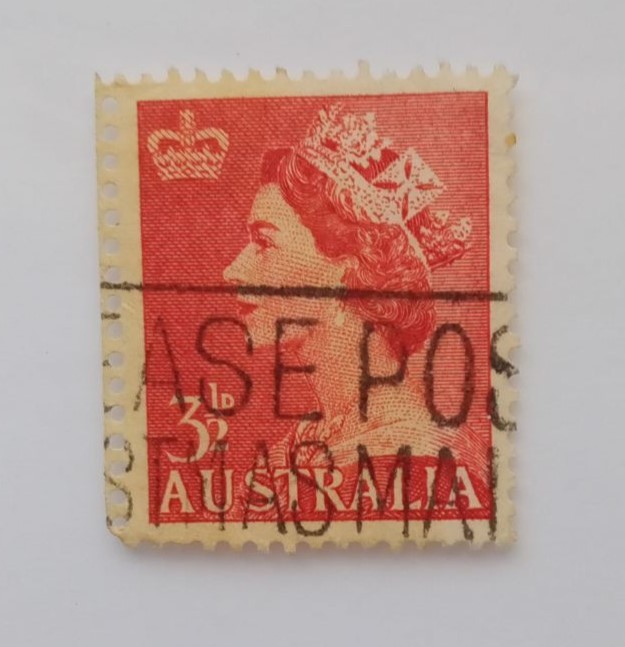 初回限定 海外切手 使用済み 外国切手 イギリス エリザベス女王 ランダムカラー 100枚