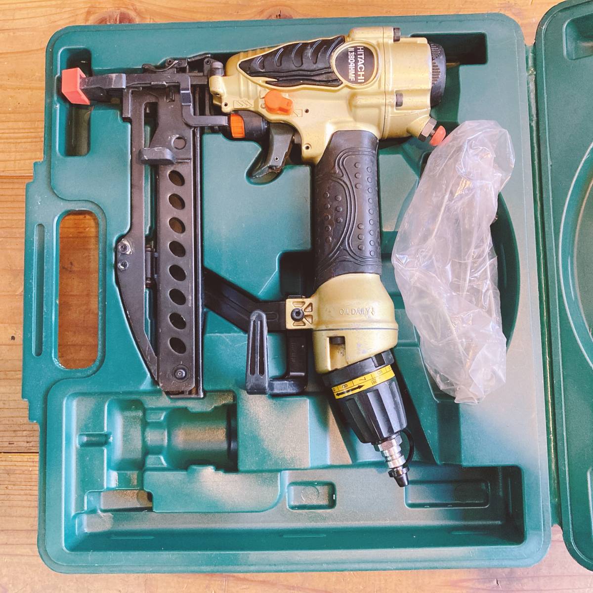 HITACHI 高圧フロア用タッカー N3804HMF 良品 | tspea.org