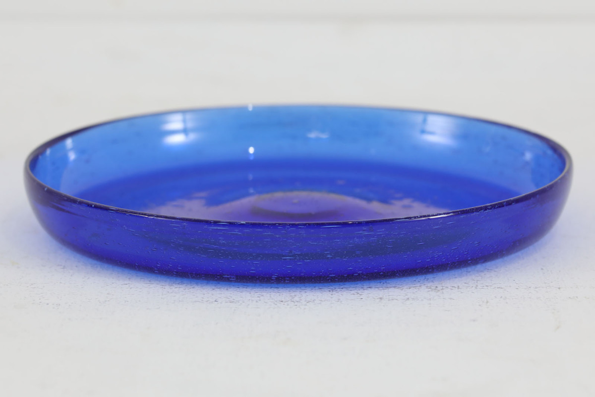 BODA ボダ　Erik Hoglund エリック ホグラン　ガラスのラウンドトレイ/プレート/お皿　ブルー　直径19.5cm_画像1