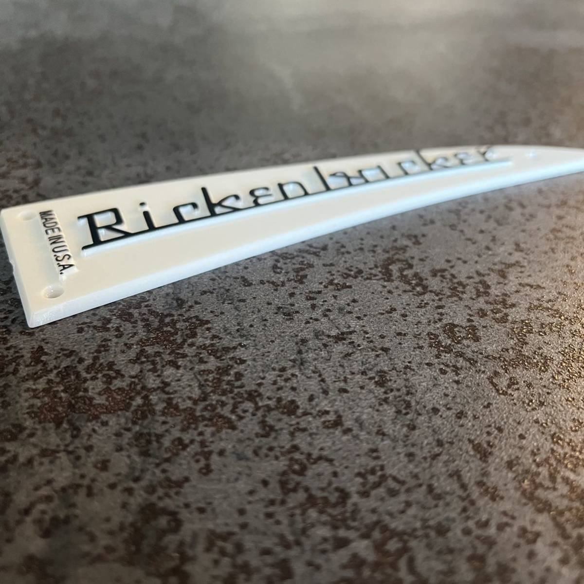 Rickenbacker リッケンバッカー互換品 リプレイスメントパーツトラスロッドカバー プレート 325 360 425 330などに！_画像2