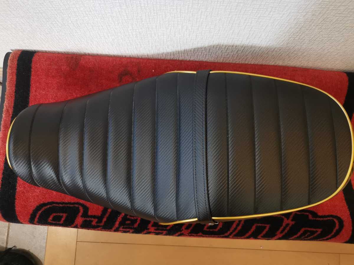 Z900RS コンプリートシート 座面カーボン/サイドブラック Z900RS コンプリートシート 座面カーボン/サイドブラック