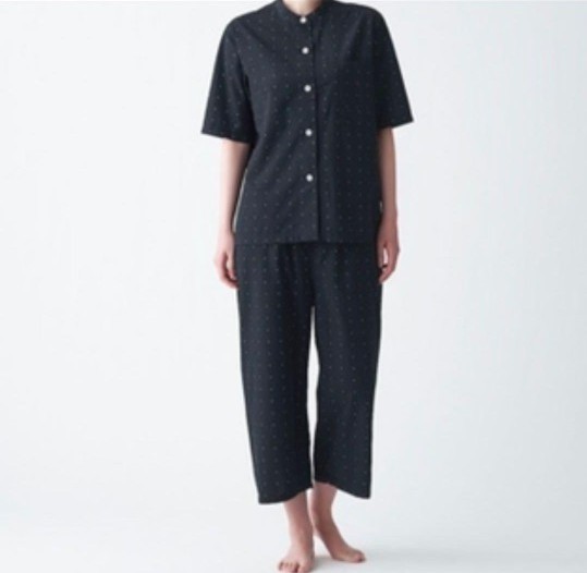 無印良品　脇に縫い目のないパジャマ　レディース　　婦人　半袖パジャマ　黒