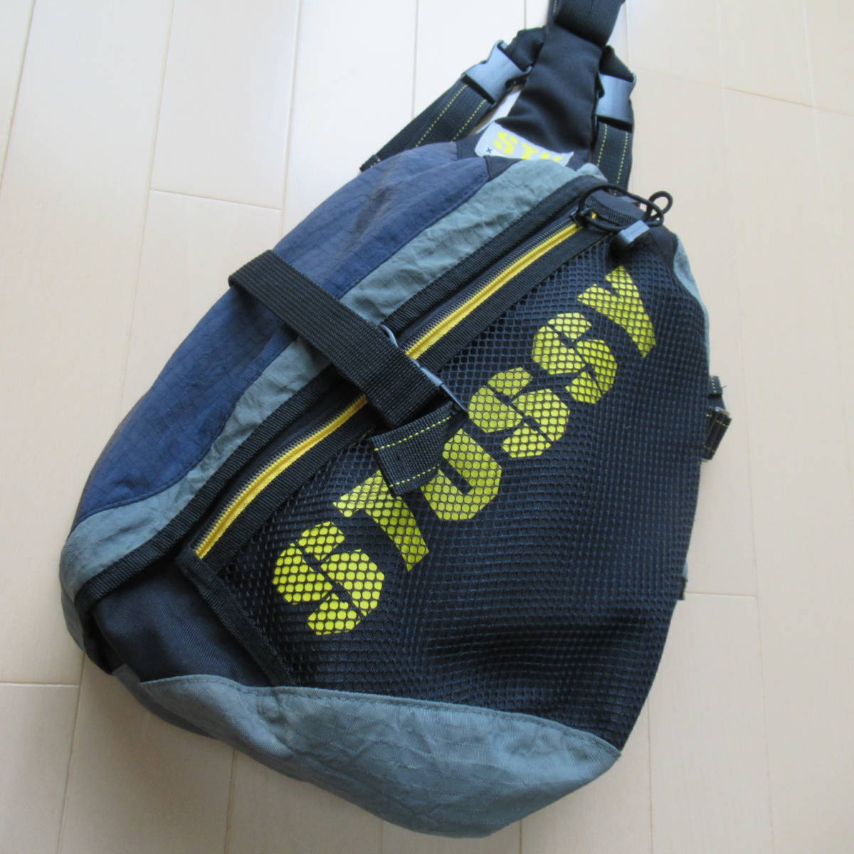 * prompt decision including postage * ultra rare 90s OLD STUSSY Old Stussy oldstussy bag one shoulder body bag diagonal .. black y2k