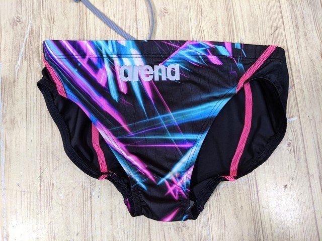 格安大人気 新品 2点セット ブーメラン arena メンズ 水着 セール