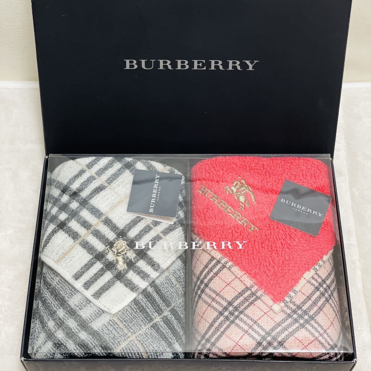 2515-a◆即決！ギフトラッピング無料★新品未使用 バーバリー Burberry タオルハンカチ 2枚セット 箱入り ノバチェック 生産販売終了希少品_画像1