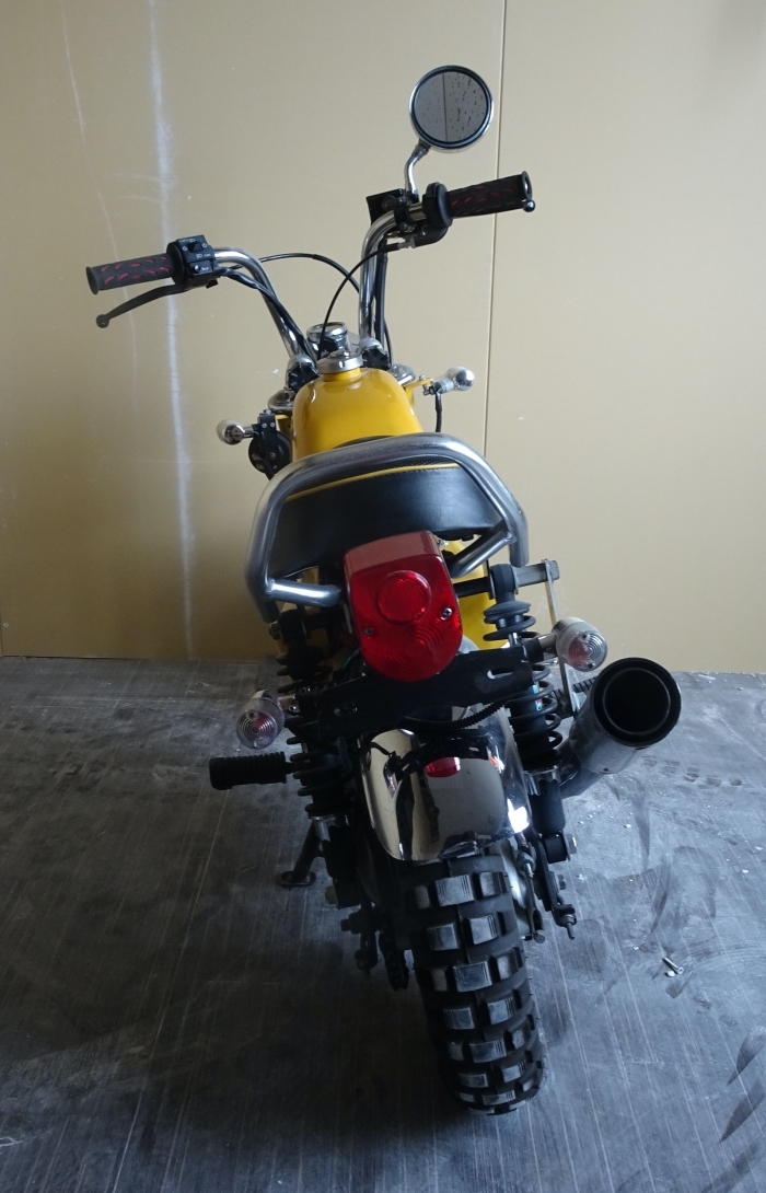 B021】HONDA ホンダ モンキー50 Z50J 車体 実働 カスタム多数 B021】HONDA ホンダ モンキー50 Z50J 車体 実働 カスタム多数