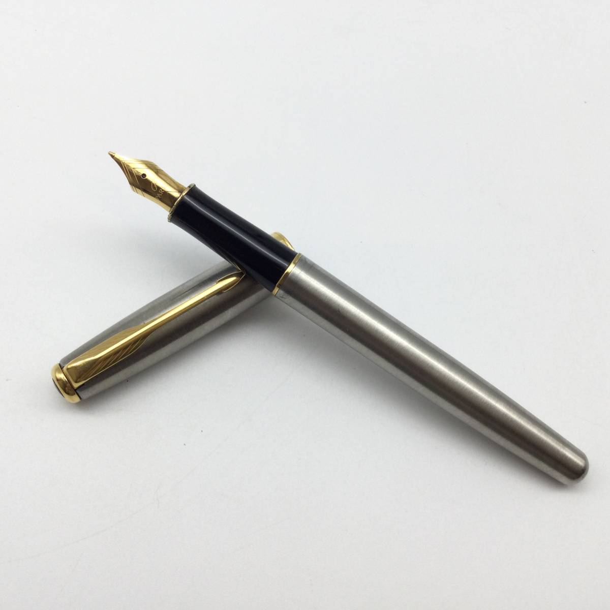 【7762】PARKER パーカー 万年筆 SONNET ソネット シルバー×ゴールド ペン先 字幅M 筆記具_画像2