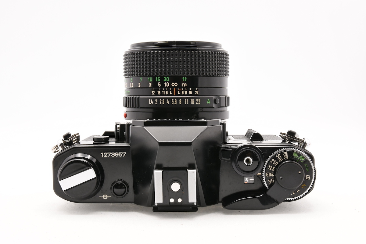 CANON AE-1 ブラック + CANON LENS NEW FD 50mm F1.4 キヤノン フィルムカメラ MF一眼レフ 大口径 標準単焦点レンズ ■02381_画像4